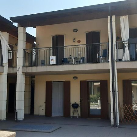 Apartamento Kiss Kiss Corner Valeggio sul Mincio Exterior foto
