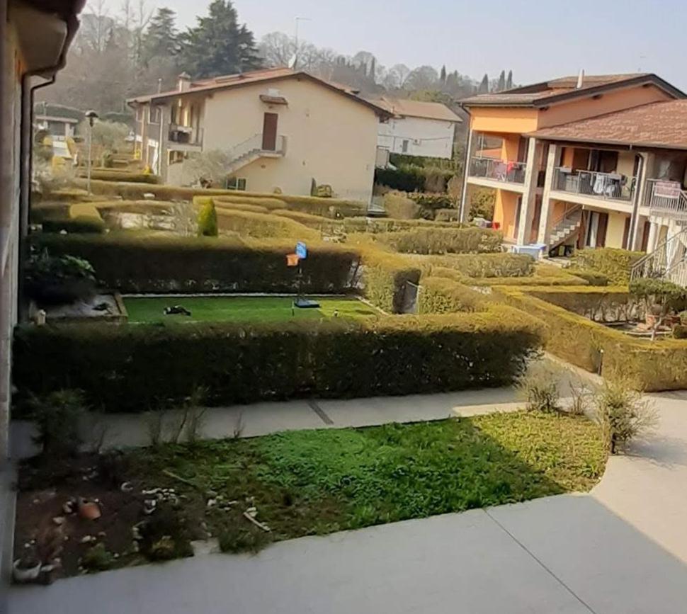 Apartamento Kiss Kiss Corner Valeggio sul Mincio Exterior foto
